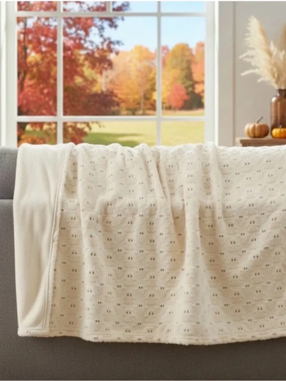 NWT Viral Costco Halloween Ghost Embroidered Faux Fur Throw Blanket